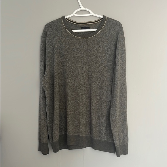 Men's Gray Sweater - Picture 1 of 7